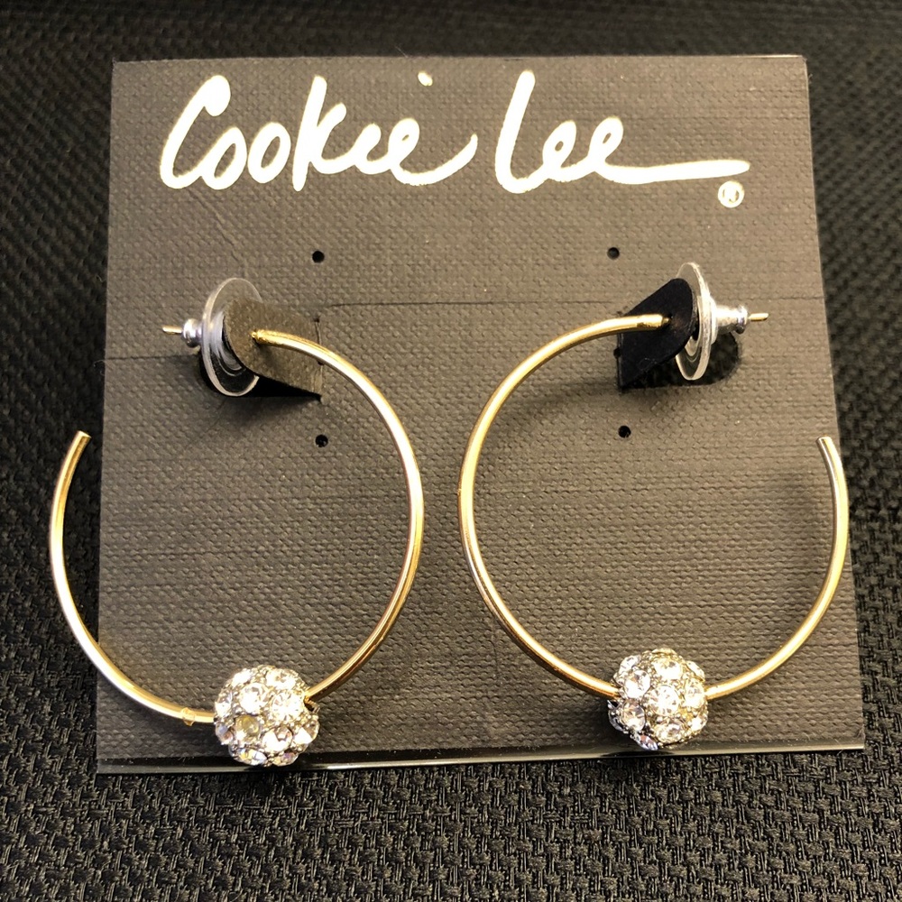 Gold hoop earrings, NWT